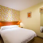 Home Inn Beijing Beiqing Road Yongfeng Metro Station